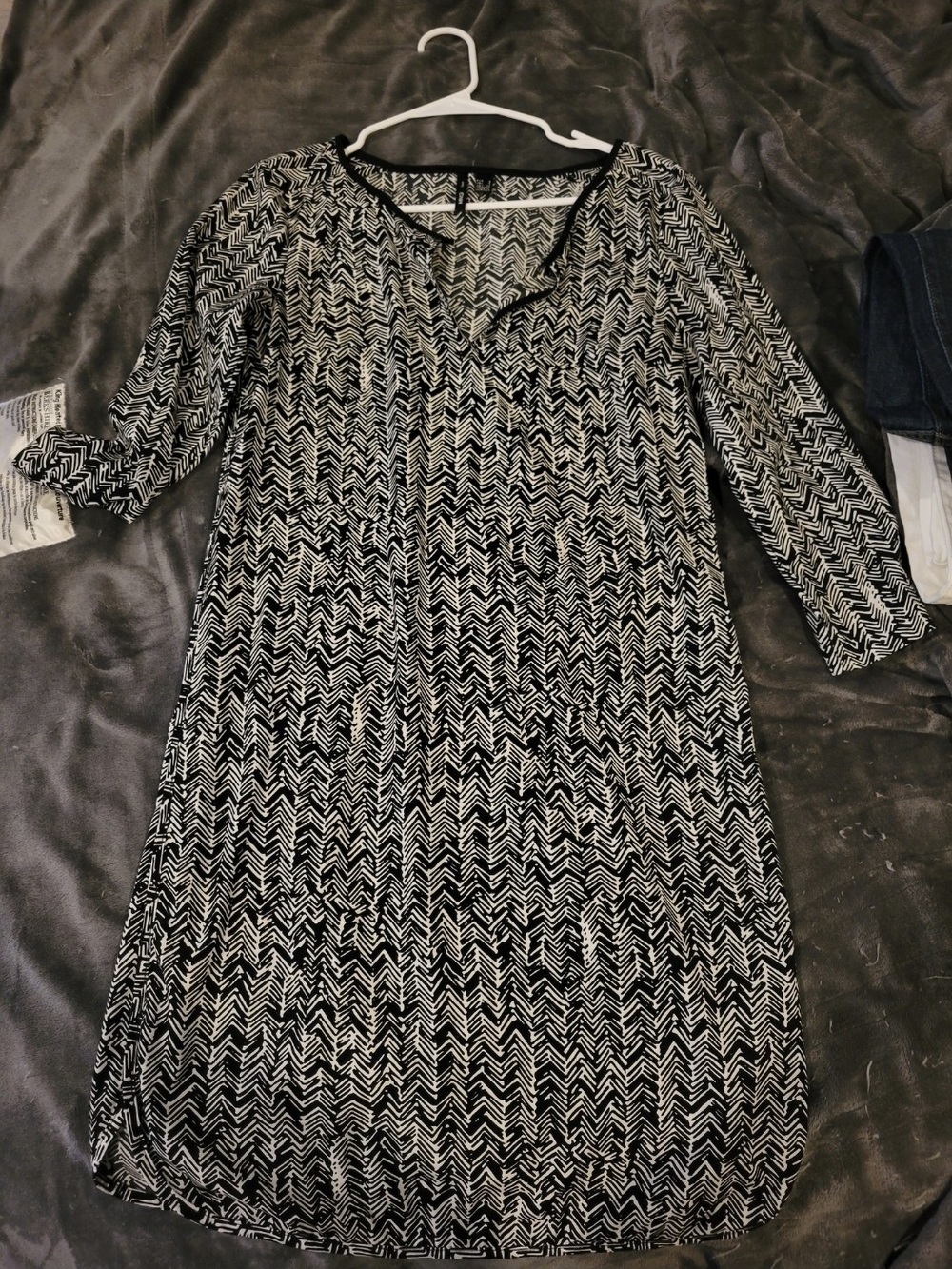 Black & White Chevron Long-Sleeve V-Neck Dress